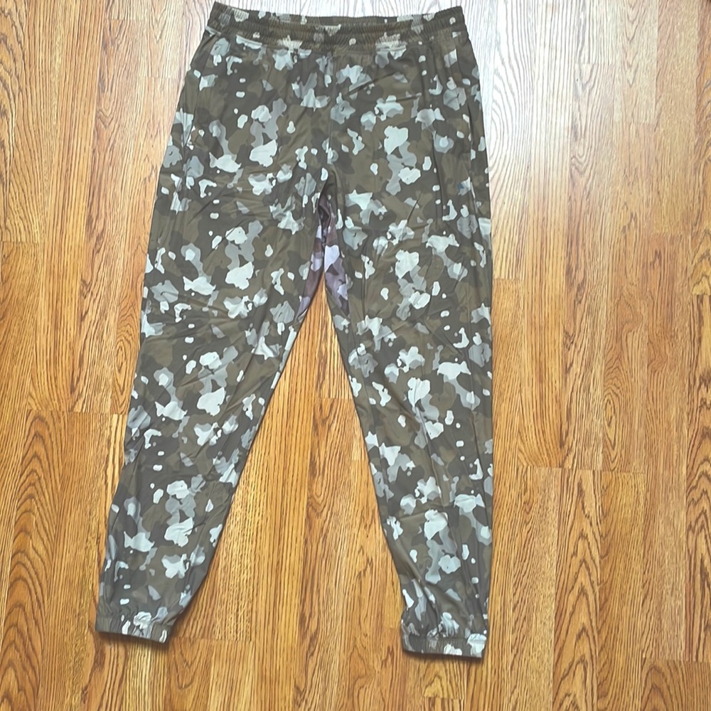 Balance Athletica Sand Camo Mens L pants